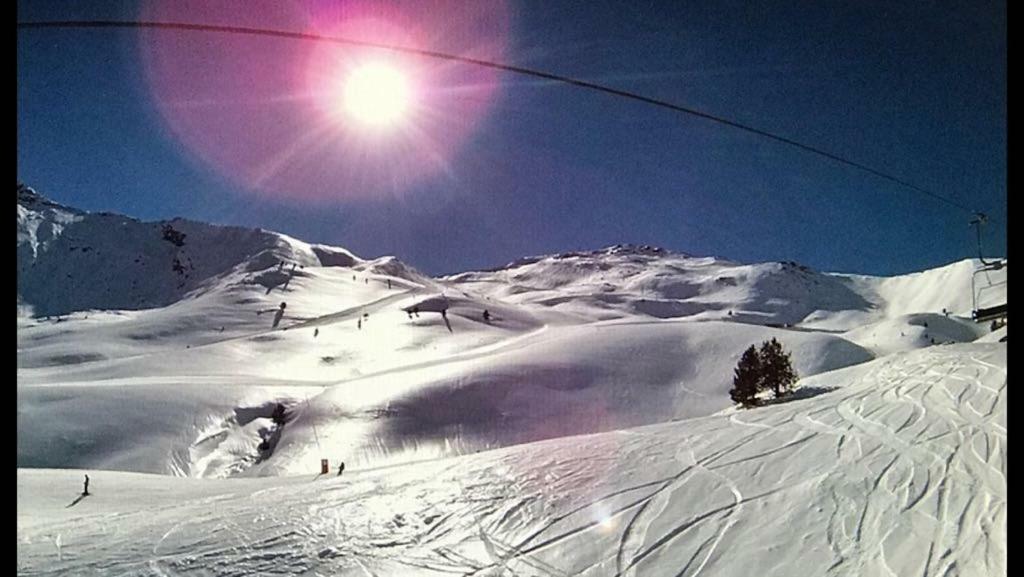 Reconquista Lägenhet Benasque Exteriör bild